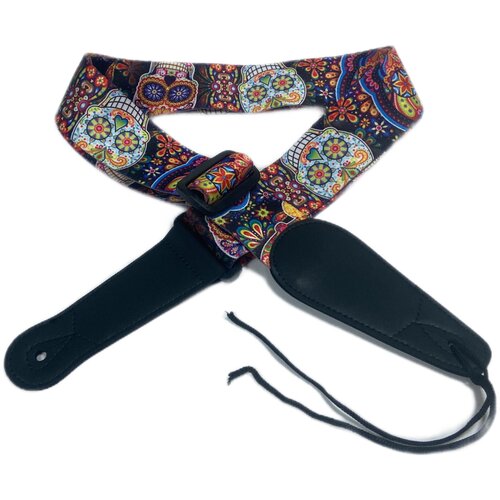 Гитарный ремень Rockrose, черепа на черном фоне