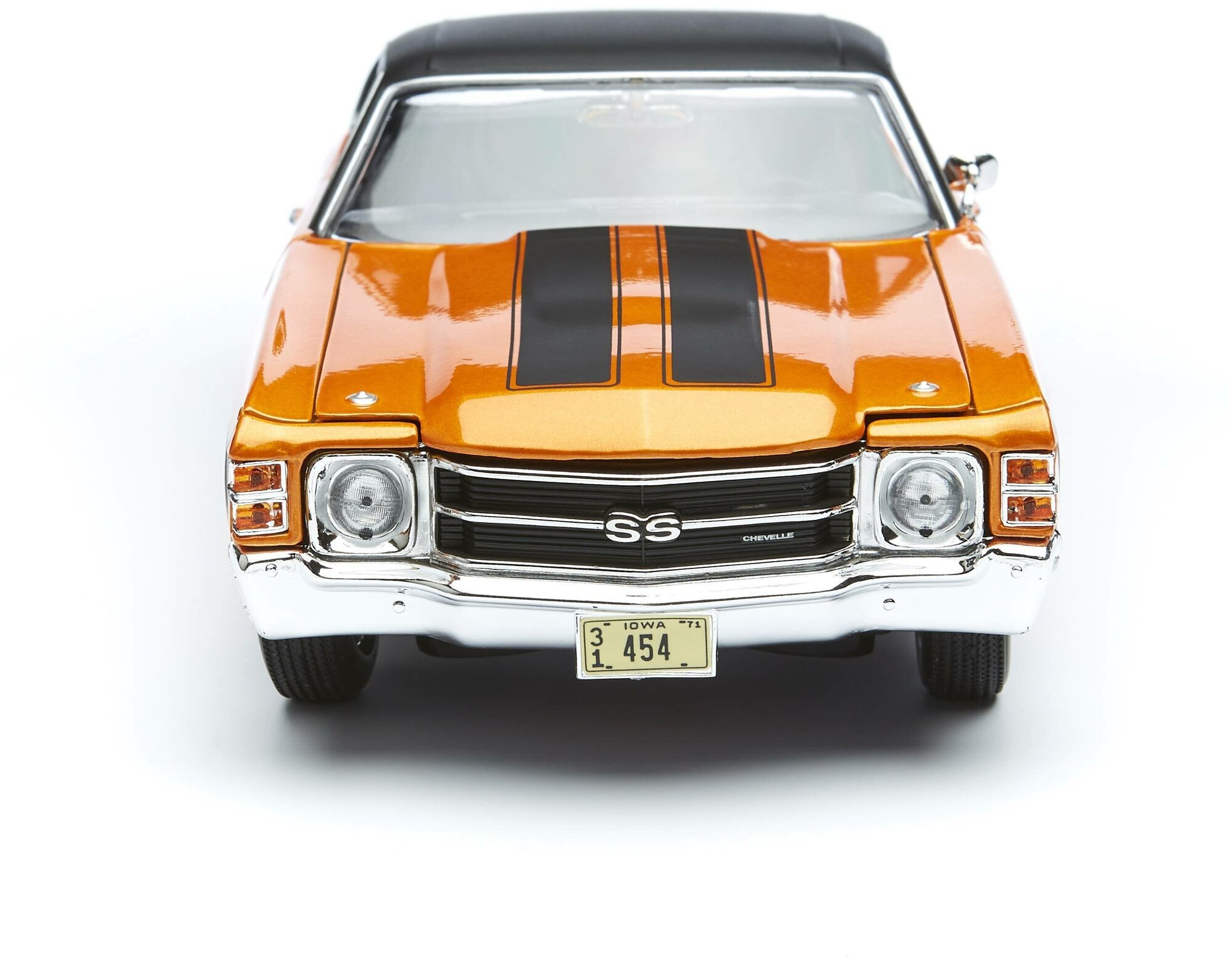 Maisto Машинка Chevrolet Chevelle Sport Coupe 1971, 1:18 оранжевая - фото №4