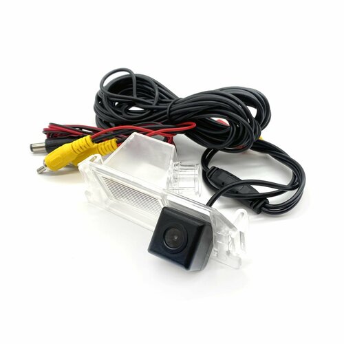 Камера заднего вида в плафоне Kia Rio 4 2017-2020 дорестайлинг 177000₽