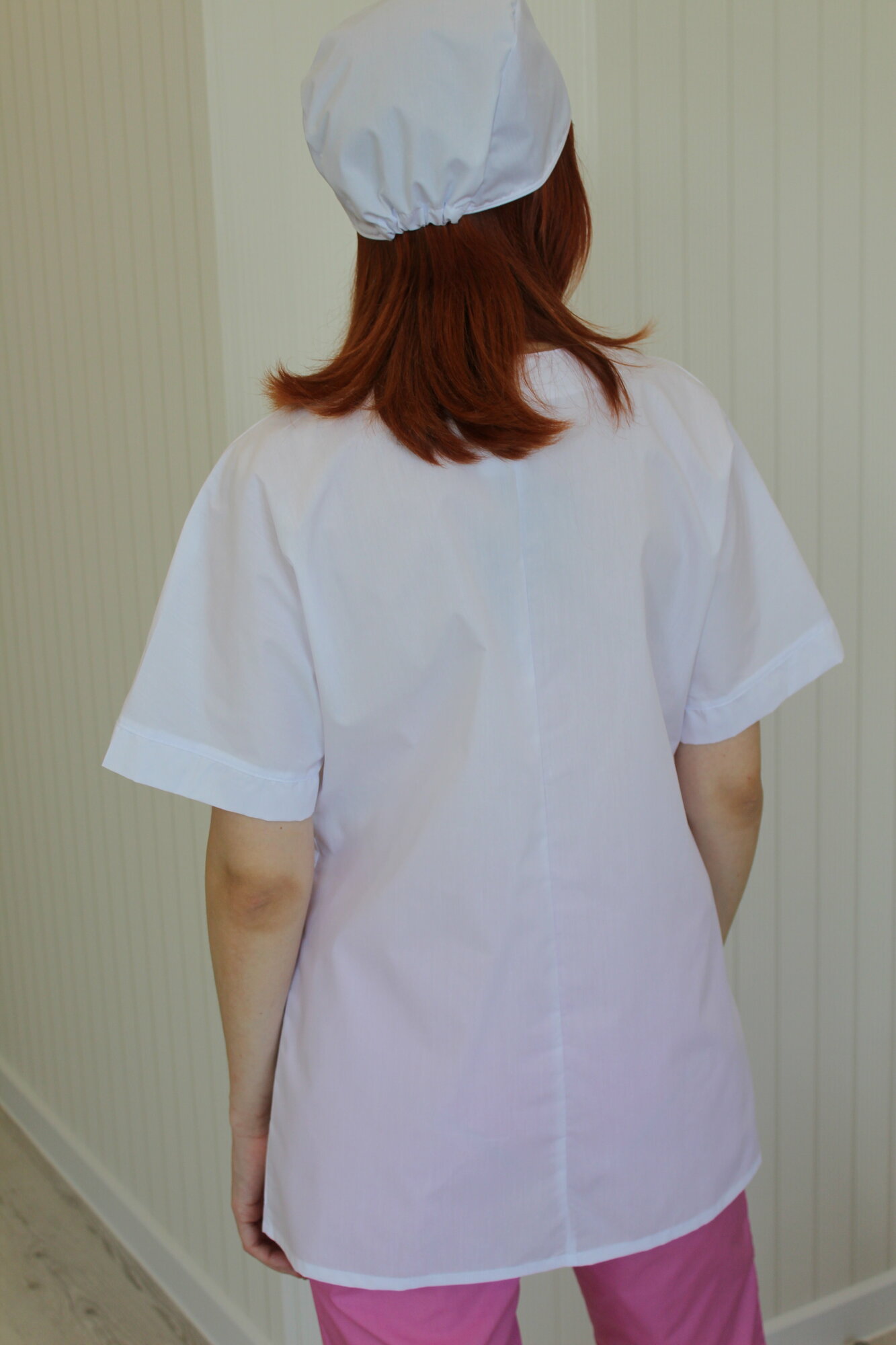 Куртка медицинская женская на кнопках, белая, размер 62