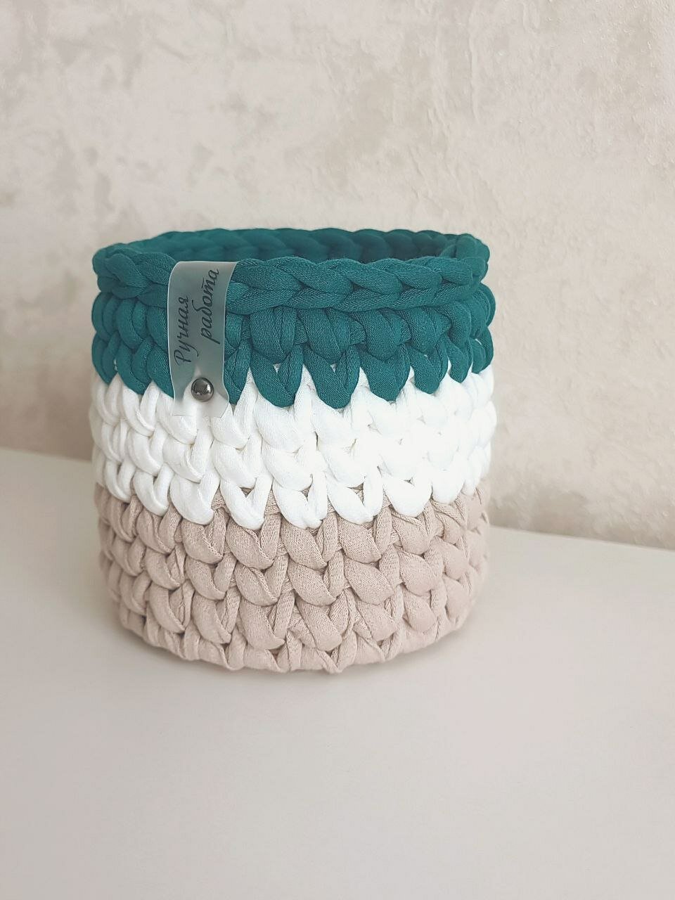 фото Вязаная корзина из трикотажной пряжи для хранения/корзина для интерьера ручной работы/корзина для хранения