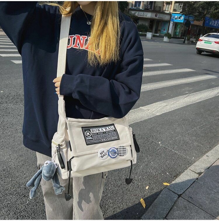 фото Сумка через плечо большая подростковая Y2K