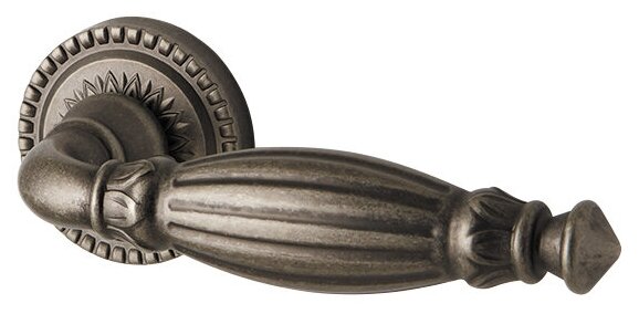 Ручка дверная межкомнатная, на круглой розетке, Bella CL2-AS-9 Античное серебро