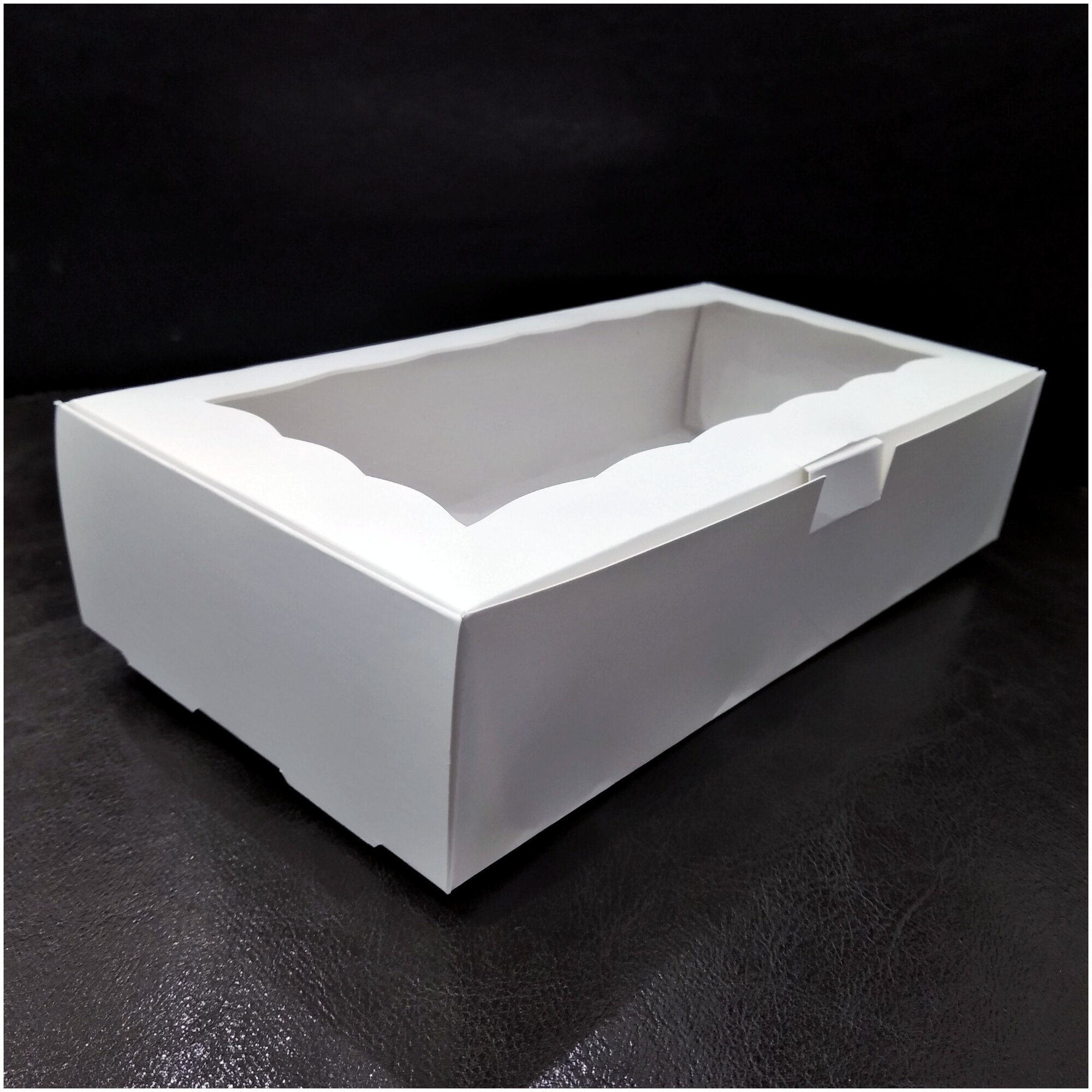 Коробка для кондитерских изделий 22х11х5 (см) белая с окном набор 50 шт