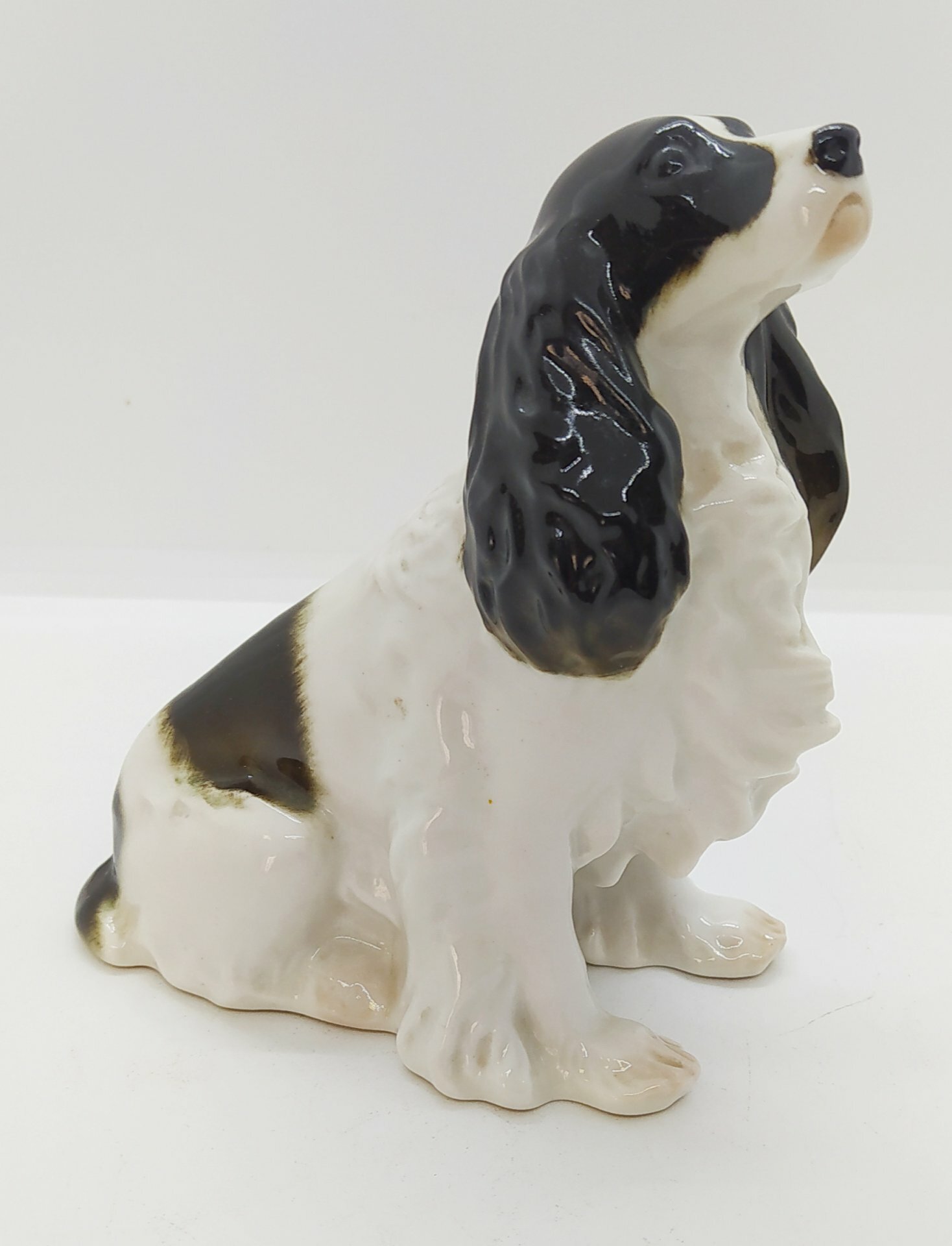 фото Статуэтка "Спаниель", скульптор П. П. Веселов, фарфор, роспись