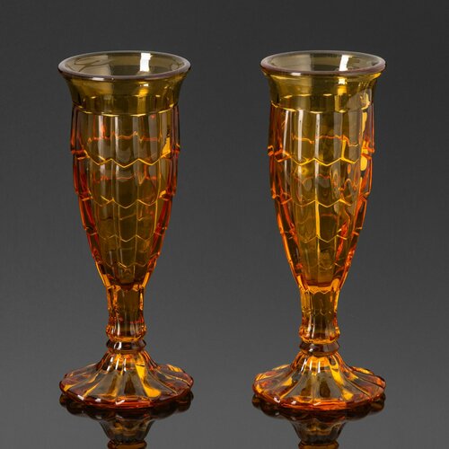Вазы в стиле Art Deco янтарного цвета парные стекло пресс 1950-1970 гг 13700₽