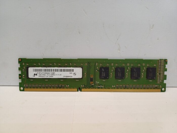 Оперативная память M.tec DDR3 2048/12800/1600 MT4JTF25664AZ-1G6M1