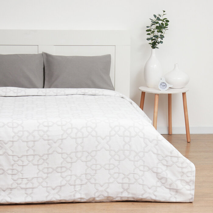 фото Покрывало жаккардовое Марокко 145х212см, бел/сер, хл 50%, пэ 30%, пан 20%