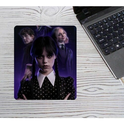 Коврик для мыши вертикальный Уэнсдэй Wednesday 36 450₽