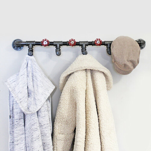 Настенная вешалка для одежды из стали и чугуна в стиле лофт