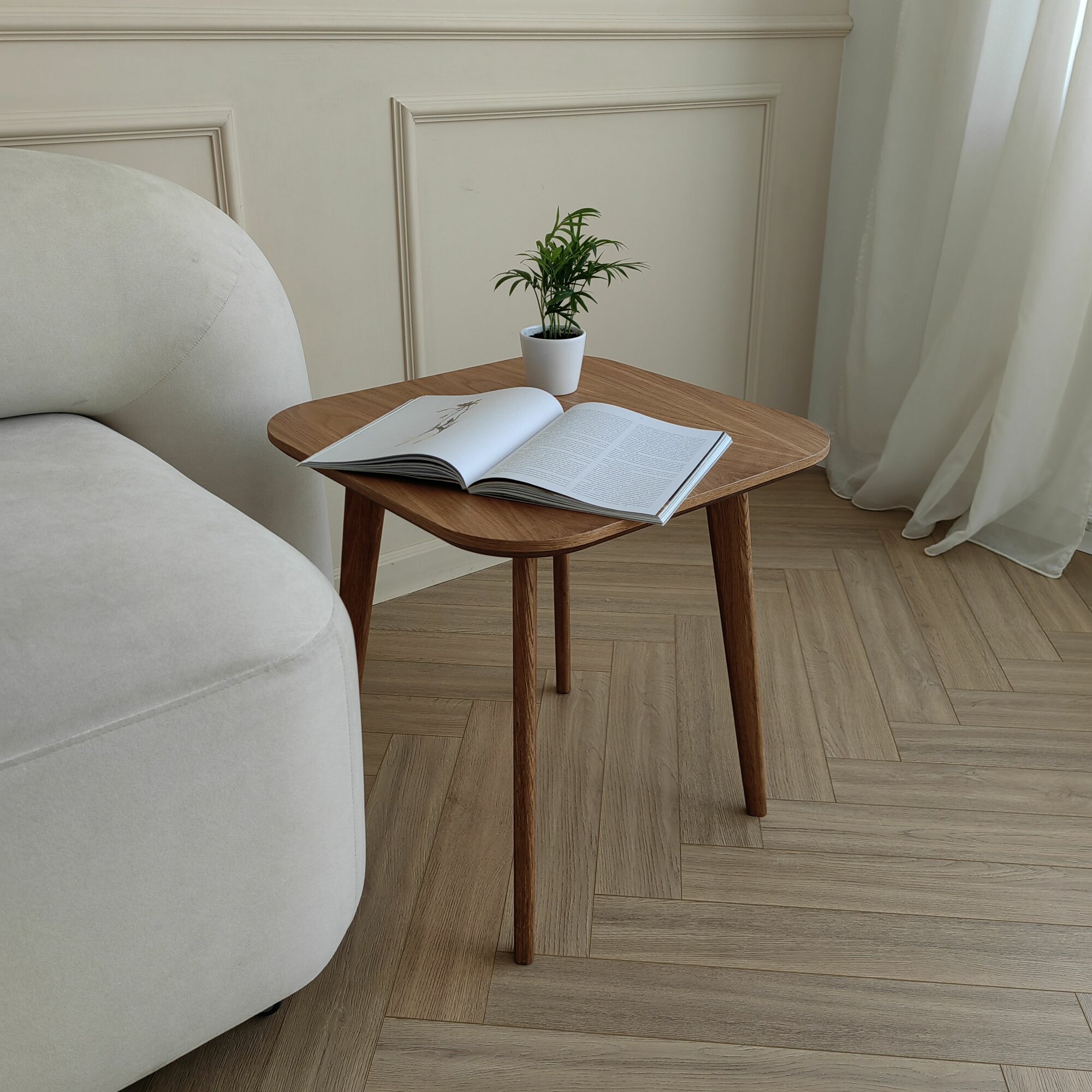 Журнальный стол