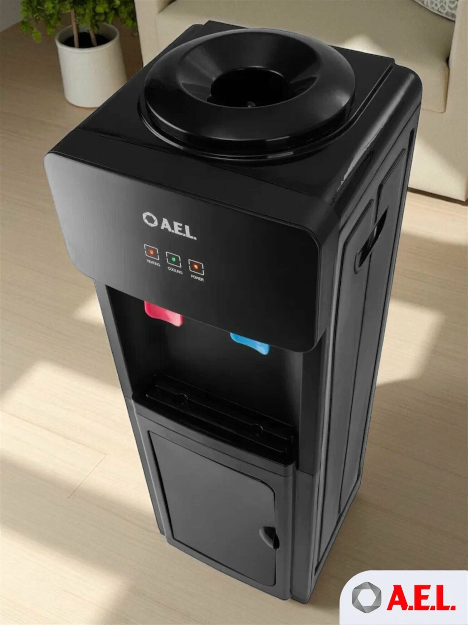 A.E.L. LD 86c full black. Гарантия 12мес. Кулер с нагревом электронным охлаждением и шкафчиком.