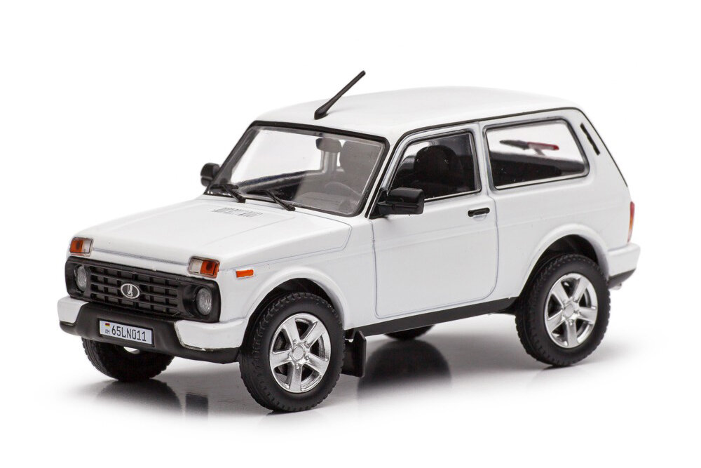 Модель коллекционная PAUDI Волжский автомобиль lada niva urban белый