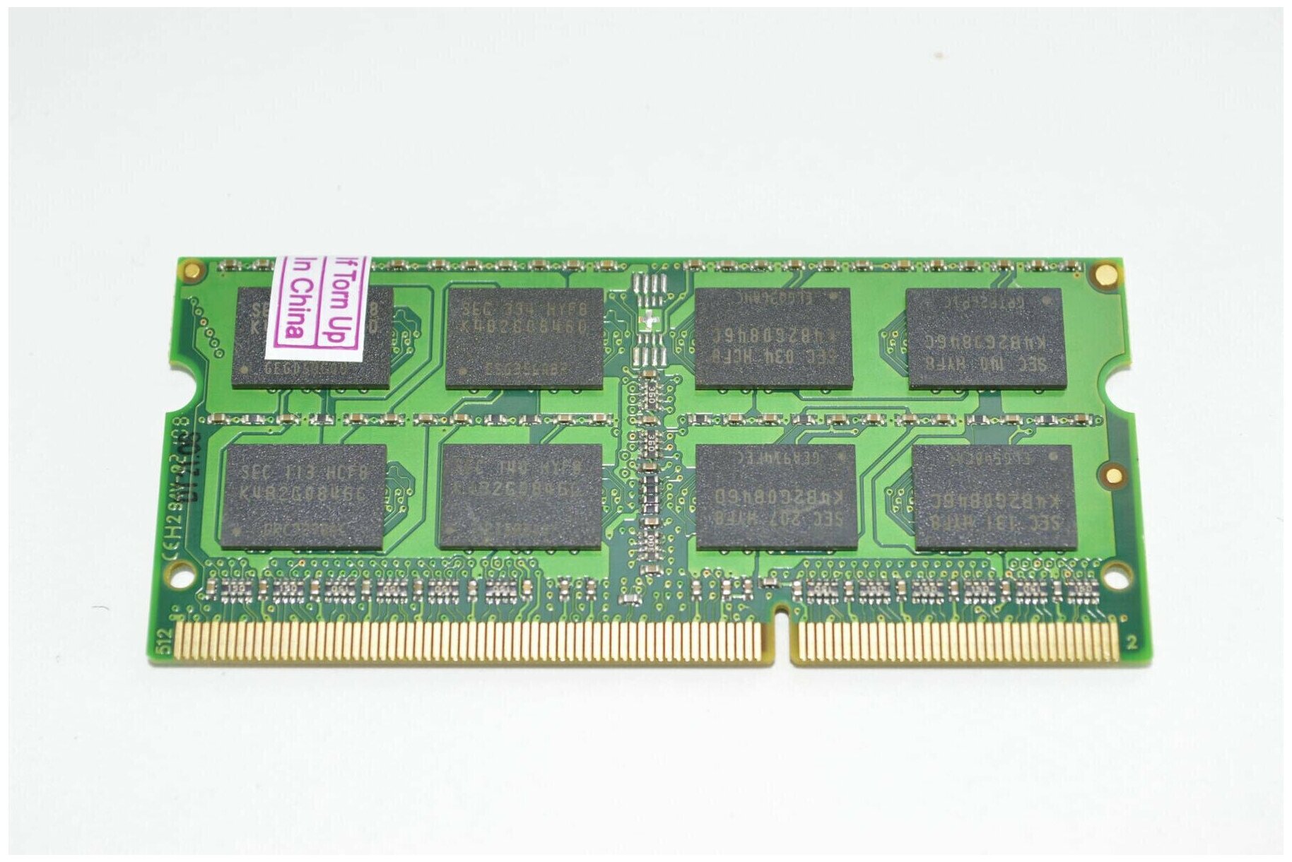 Оперативная память для ноутбука Samsung 4GB DDR3 PC3-8500S 1066MHz SO-DIMM M471B5273BH1-CF8