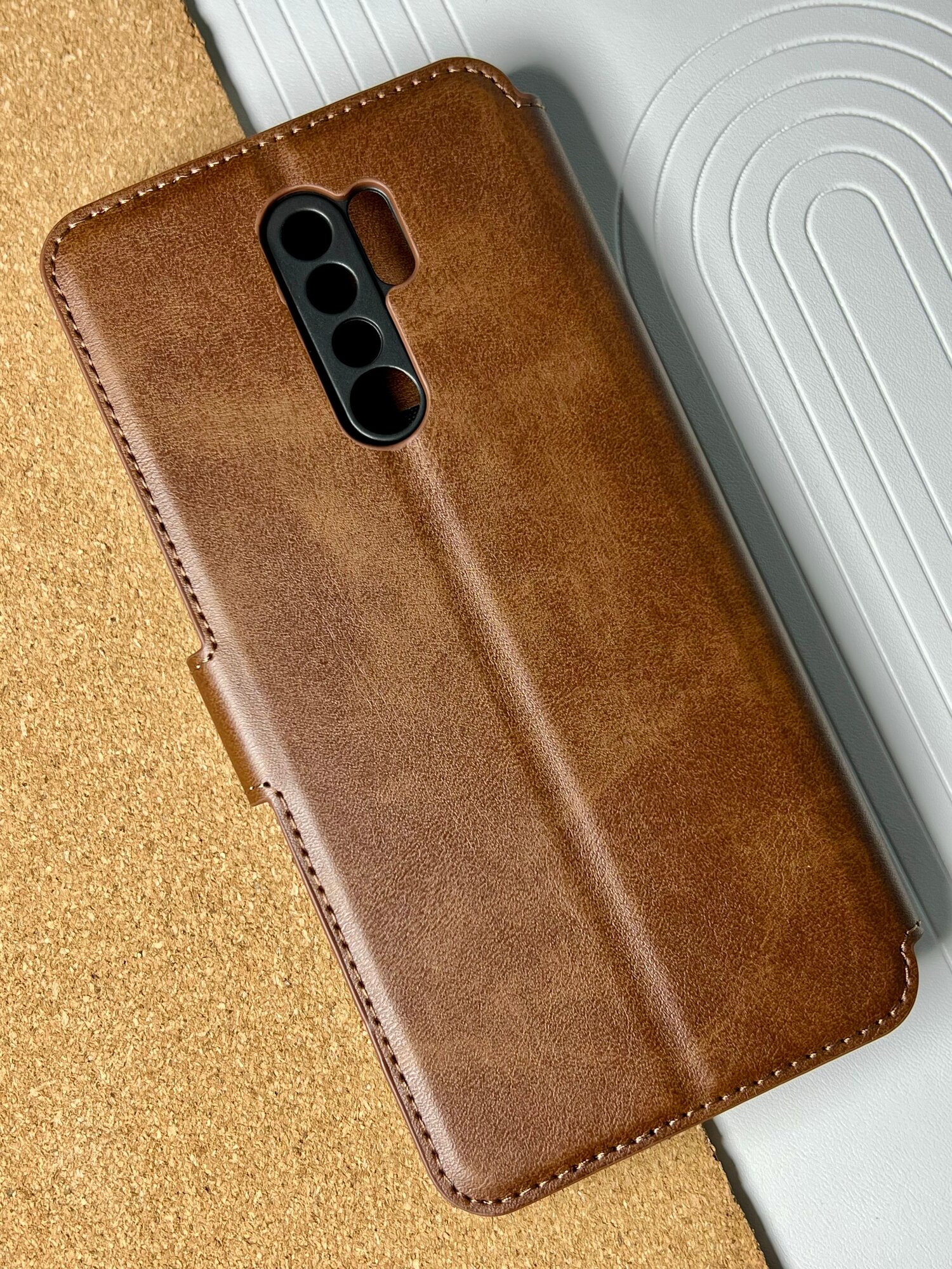 Чехол книжка для Xiaomi Redmi 9 кожаный с магнитной застежкой / Сяоми Редми 9, с функцией подставки, коричневый — фото 1