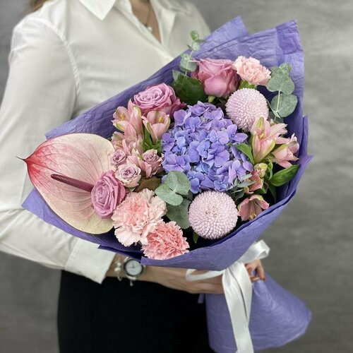 Букет с гортензией и антуриумом Дарлинг