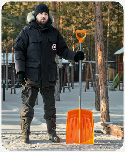 Изображение товара Лопата снеговая «Титан Премиум» с черенком и ручкой, 47х36см, Альт-Пласт