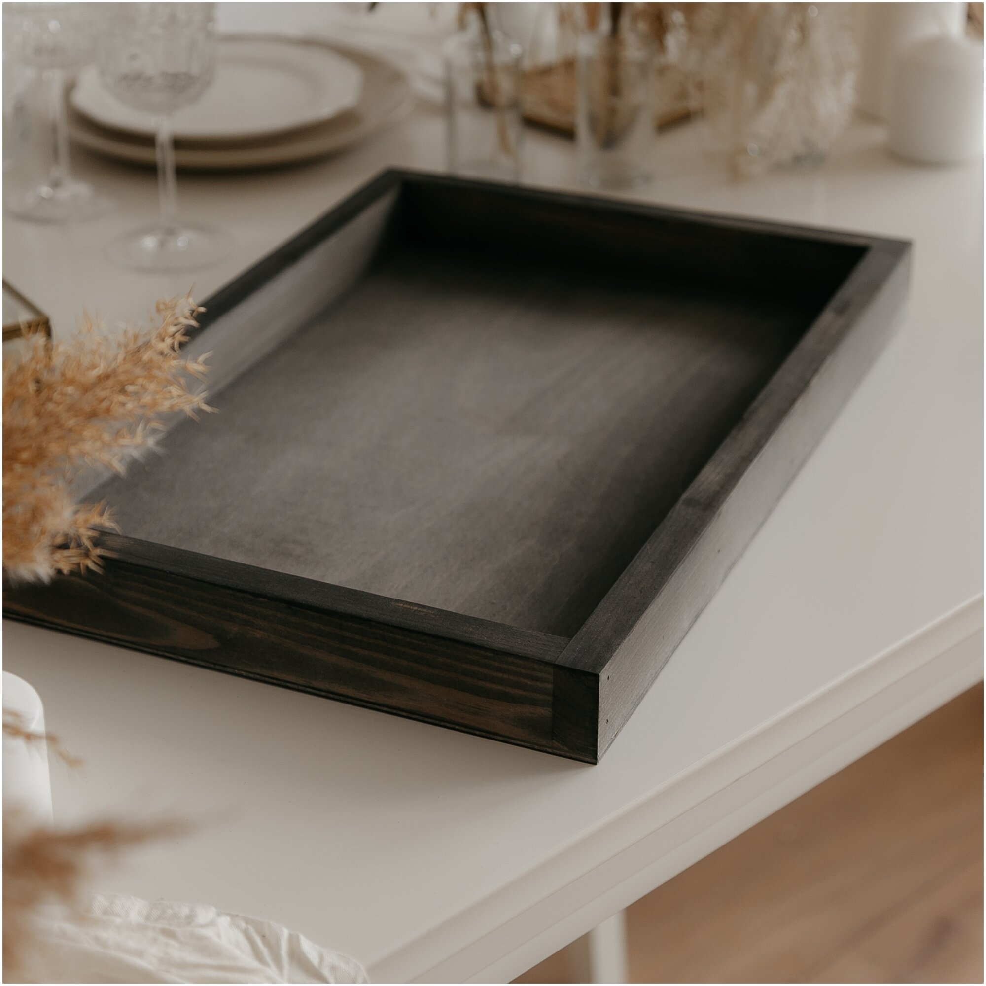 фото Поднос с низким бортом