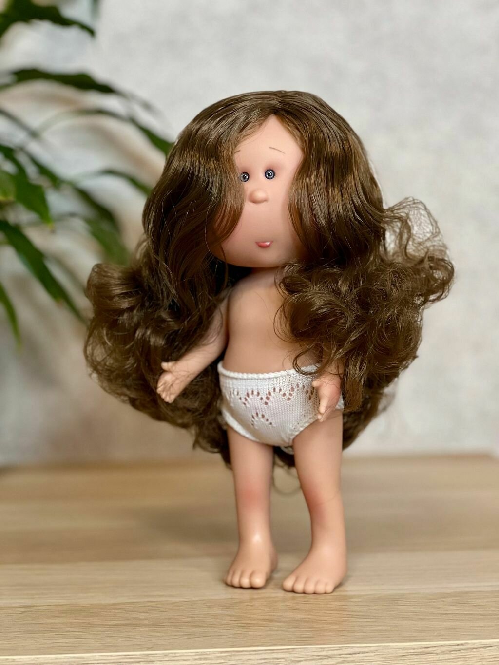 Кукла Nines виниловая 30см MIA без одежды (3000W8)