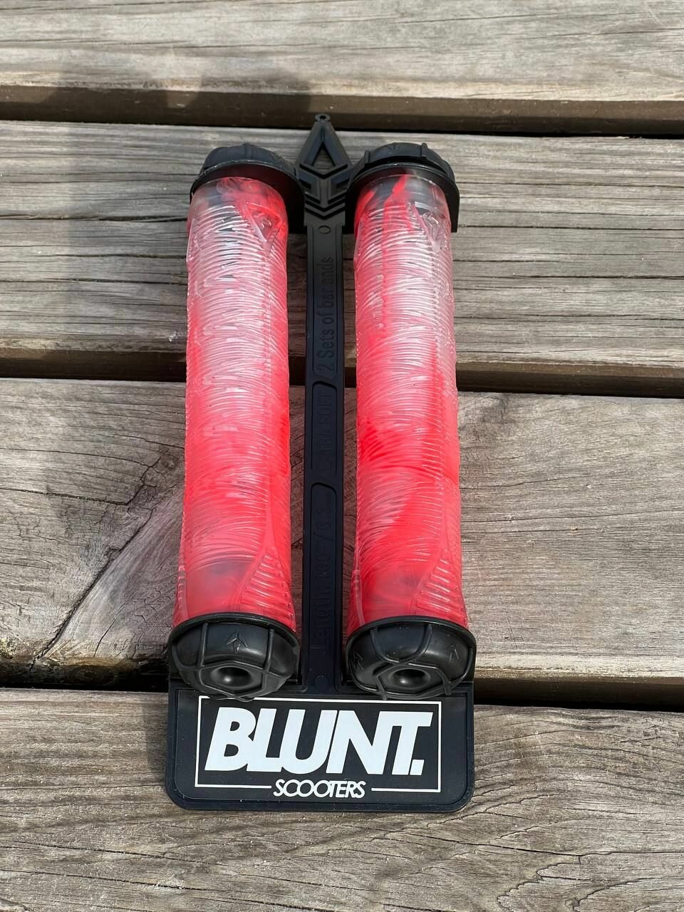 фото Мягкие грипсы Blunt Smoke Red для BMX, самоката 160мм