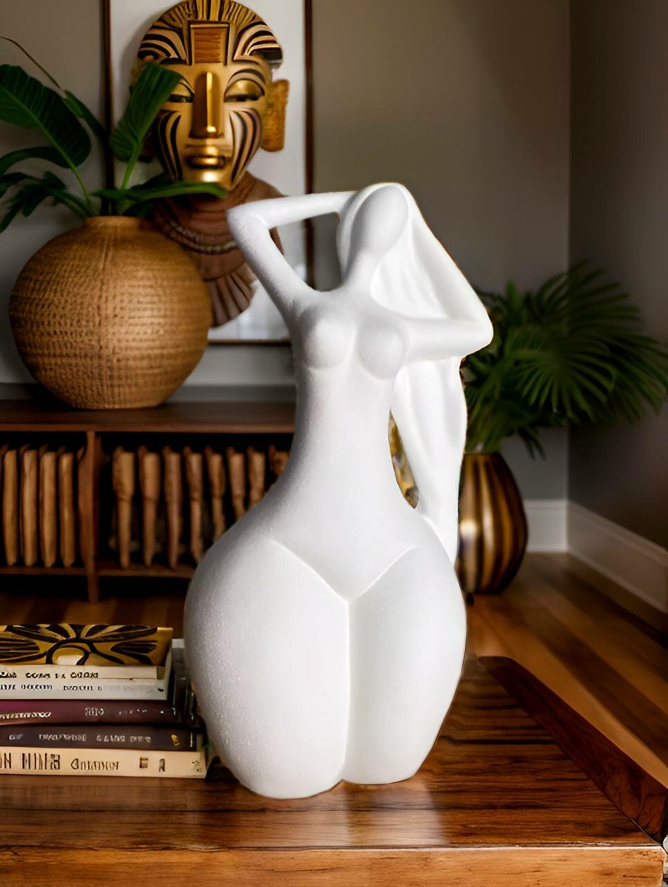 фото Статуэтка для интерьера Ким фигура девушки гипс