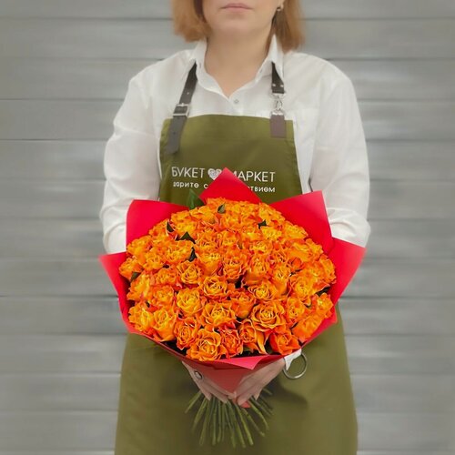Изображение товара Букет живых цветов из 51 оранжевой розы 38 см в упаковке