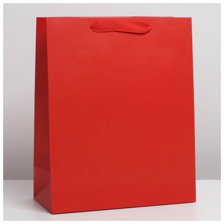 Пакет ламинированный «Красный» L 31 × 40 × 14 см