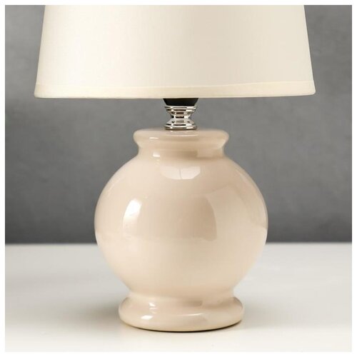 фото Лампа настольная risalux e14, 40 вт, бежевый, 17,5*17,5*27 см