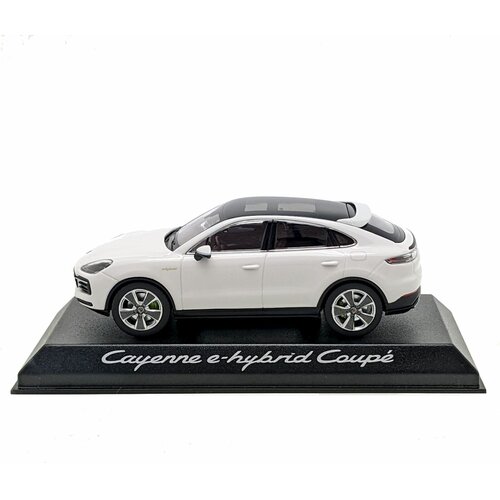 Модель автомобиля Porsche Cayenne E-Hybrid Coupé (E3), Scale 1:43