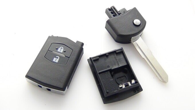 Корпус ключа для Mazda 2 кнопки