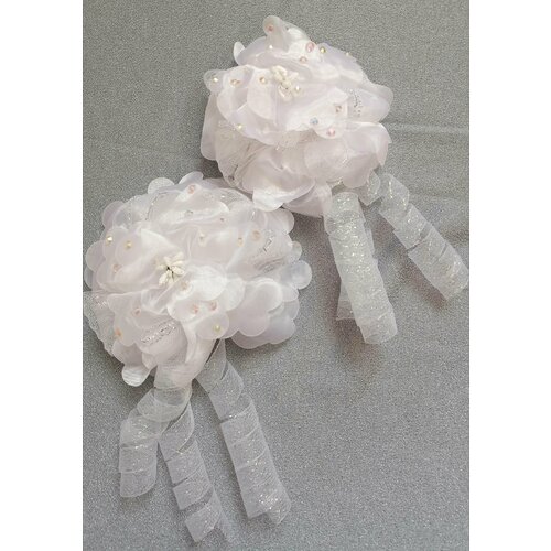 Бант белый с украшением, белый пион со спиралью, 2 шт