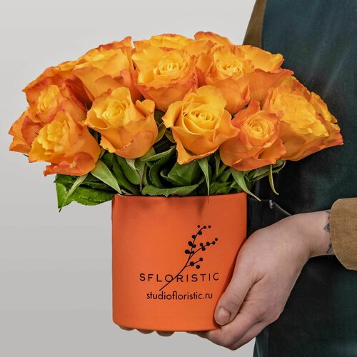 Изображение товара Композиция из оранжевых Роз Кения 25 шт в шляпной коробке Сладкая хурма
