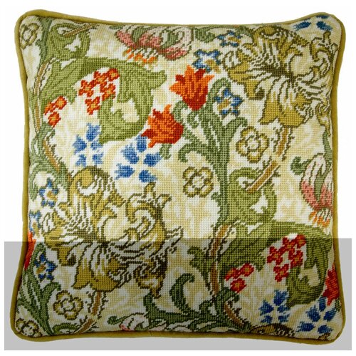 Набор для вышивания подушки Golden Lily William Morris (Золотая лилия) 35,5 x 35,5 см Bothy Threads TAC9