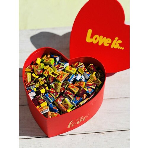 Сладкий бокс Лове из. / Подарок