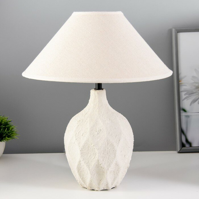 фото Настольная лампа "Мериса" Е14 40Вт серый 30х30х37см