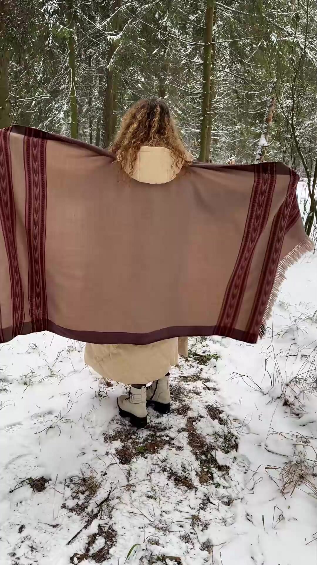 Шаль Ариаварта Базовая коллекция для женщин,215х104 см, бежевый — фото 1