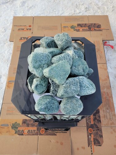 Изображение товара Жадеит галтованный сорт Делюкс размер 7-12 см для печей бани и сауны упаковка 10 кг