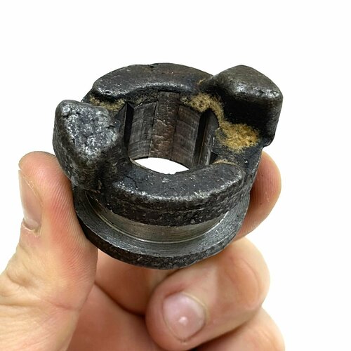 Муфта привода НШ-32 кулачковая 6-шлицовая СМД2-2605Б А01-41