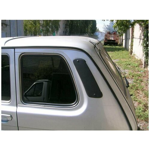 Воздухозаборник капота ВАЗ 2121-21214 Нива с накладками боковых стоек к-т неокрашенный шагрень 1422₽