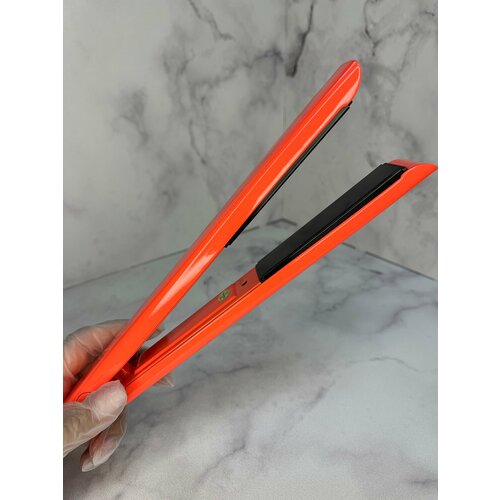 Утюжок EVOQUE TouchScreen титановые узкие пластины коралл 4851₽