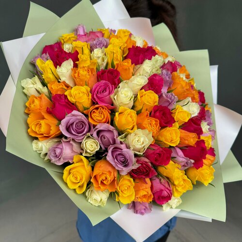 Изображение товара Розы Кения 101шт Микс Прайс 40 см (на фото 100 шт) в светлой упаковке арт. MRKT-05125100920po - Просто роза ру