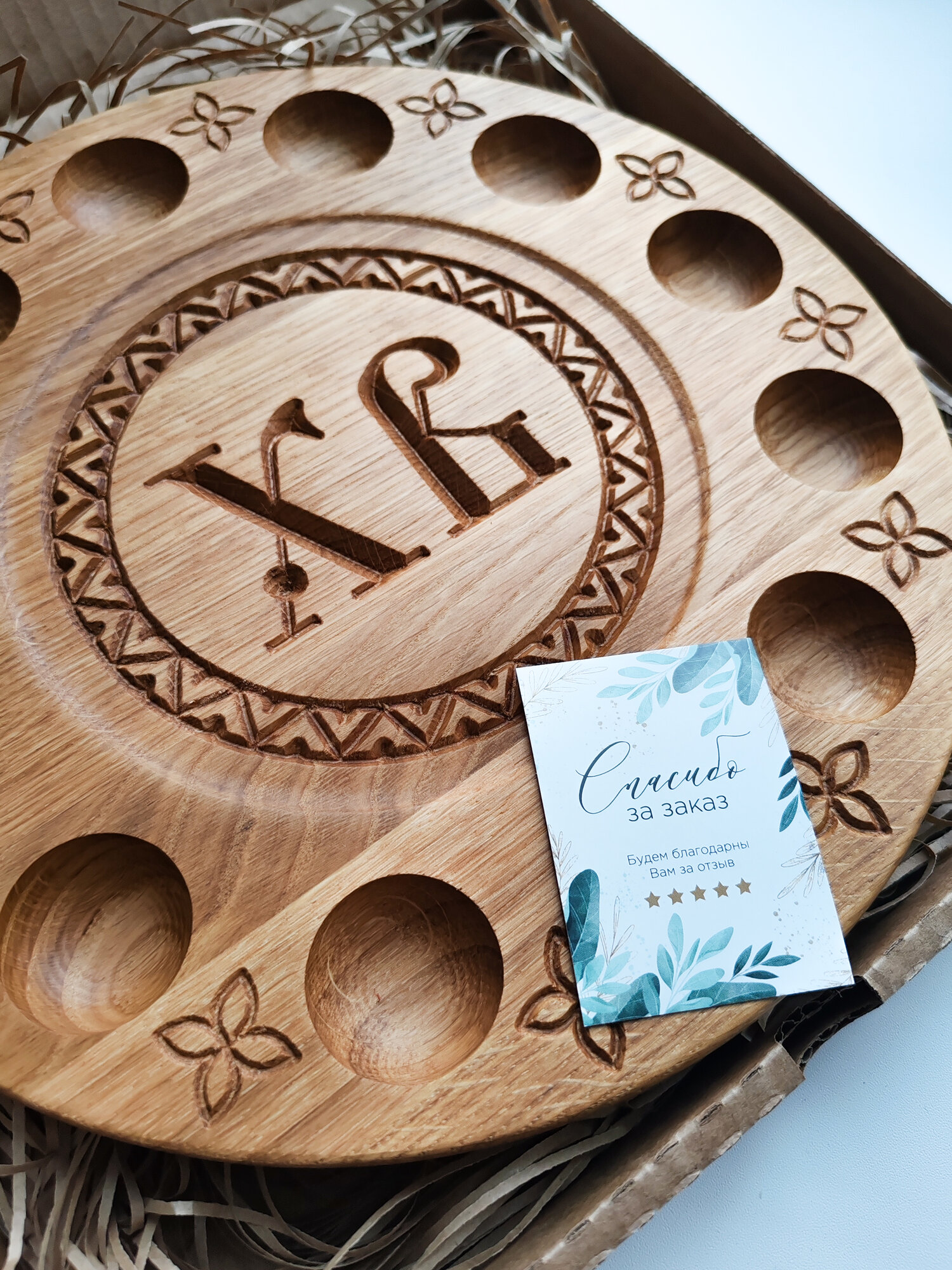 Подставка пасхальная для кулича и яиц из натурального дерева, дуб, ясень, 28см — фото 1