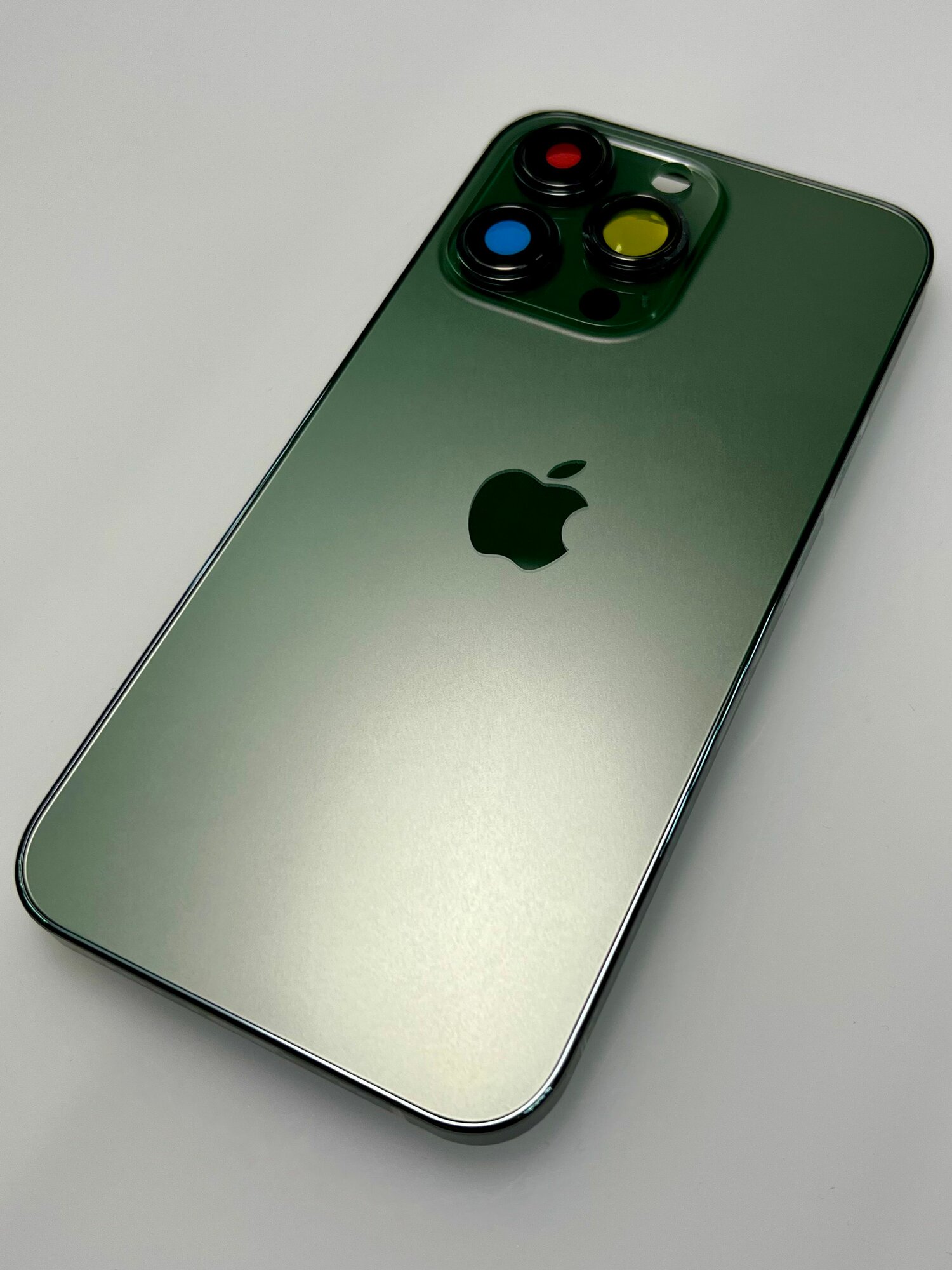 Оригинальный корпус Apple Iphone 13 Pro зеленый стеклянный 1шт