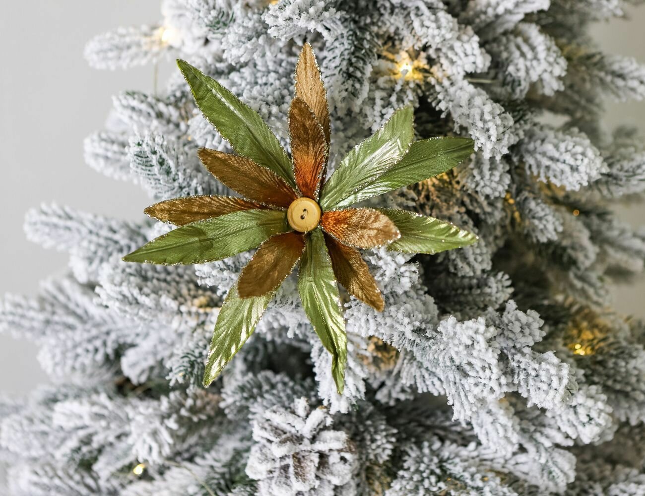 Декоративная ветка золотой эдельвейс на клипсе полиэстер 25 см Winter Deco 5001069