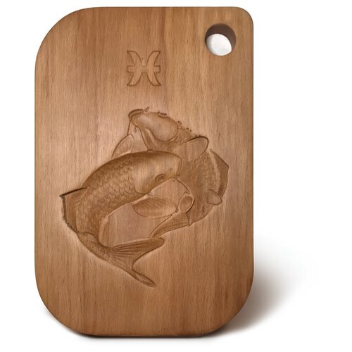 Кухонная доска деревянная для сервировки и разделки, знак зодиака Рыбы, подарок маме на 8 марта