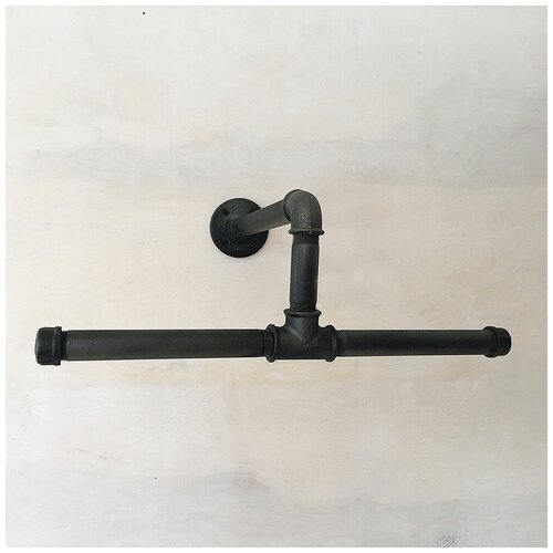 Настенная вешалка для одежды из труб S