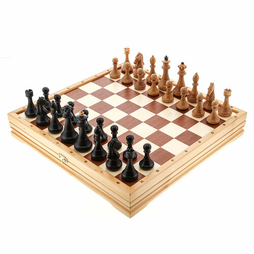 Шахматы стандартные с деревянными фигурами 43х43 см