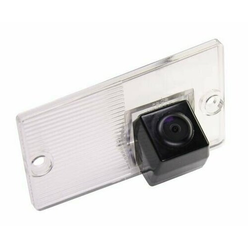 Камера заднего вида с матрицей CCD для автомобиля Kia Sorento I 2002-2009 с углом обзора 175 5900₽