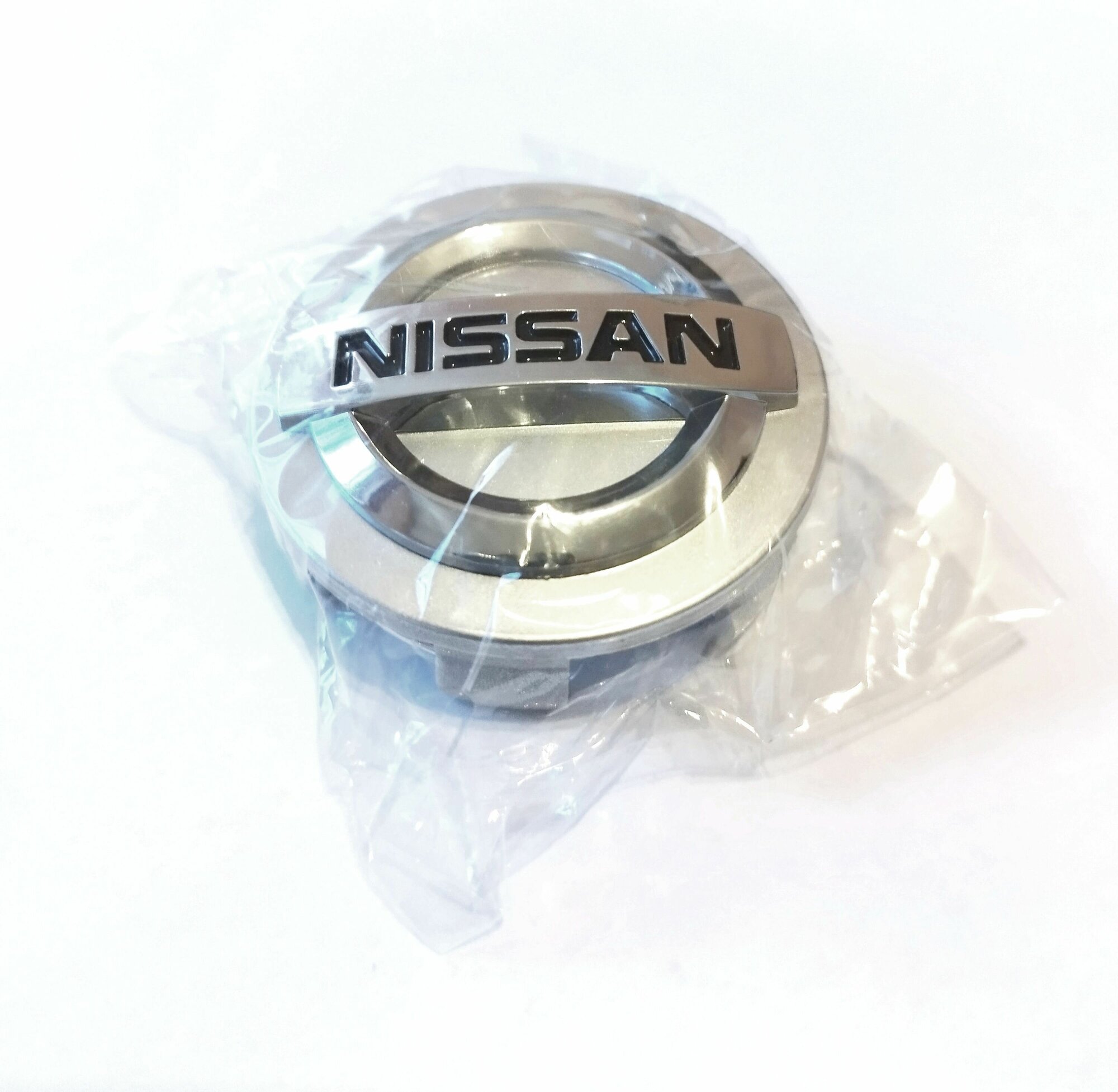 Заглушка диска/Колпачок ступицы литого диска Nissan Ниссан 60-56-14 мм цвет серебристый 4 штуки