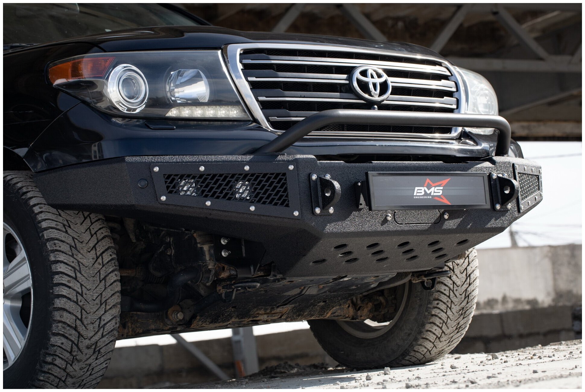 Бампер силовой передний BMS PRO-Line для Toyota Land Cruiser 200 2008-2015